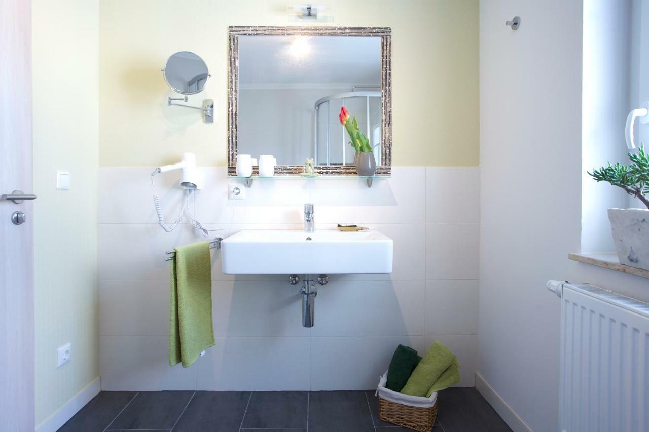 Pension Kalinde Weinboehla Екстер'єр фото