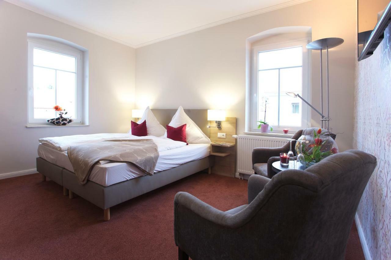 Pension Kalinde Weinboehla Екстер'єр фото